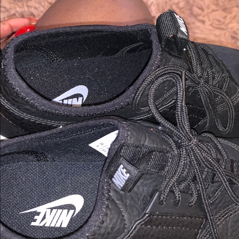 Nike Shoes - Picture 3 of 3